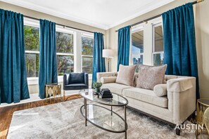 Living area - Pet-Friendly East Austin Home w Free Parking & Grill│Walk to 6th & Rainey (Austin)