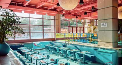 Pet-Friendly East Austin Home w Free Parking & Grill│Walk to 6th & Rainey