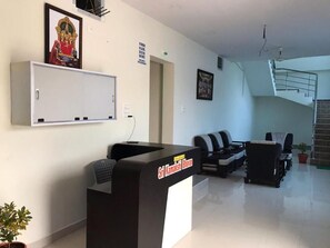 Lobby - Sri Kamakshi Bhavan (Narayanavanam)