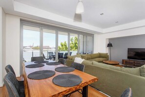 TV - Portview | 3BR King Beds + Balcony & Port Views (Fremantle)