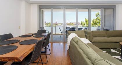 Portview | 3BR King Beds + Balcony & Port Views