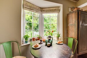 Dining - 4 Bed in Belper (oc-dcwod) (Paddocks)