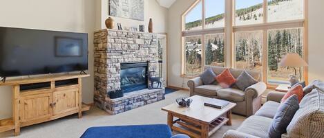 TV connectée, cheminée