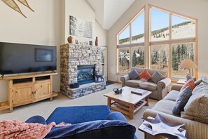 TV connectée, cheminée