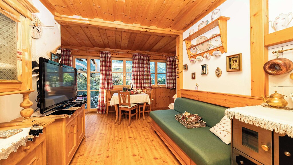 Apartment Narzisse | Lakefront | Kitchen | Parking - Grundlsee