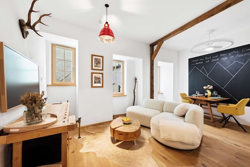 City Loft | Kitchen | Parking | Central