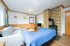 Interior - Chalets Feuerkogel | Kitchen | Sauna | Ski-in/out (Ebensee)