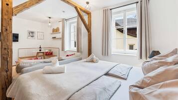 1 Schlafzimmer, Schreibtisch, WLAN, Bettwäsche