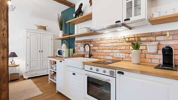 Kühlschrank, Ofen, Herdplatte, Geschirrspüler