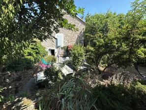 Overnatningsstedets område