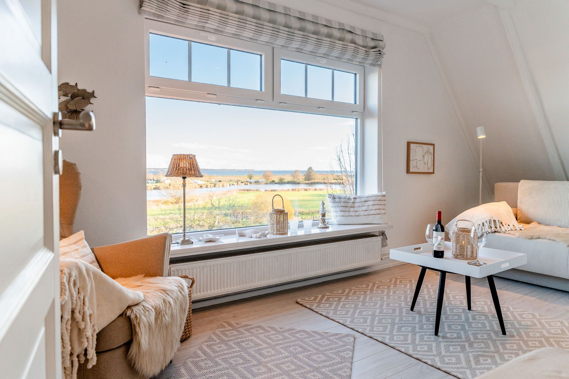 TV, libri, impianto stereo