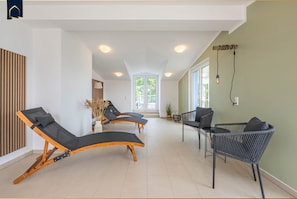 Interior - Vacation apartment "Haffhafen" with sauna & balcony on the Szczecin Lagoon in Zirchow (Zirchow)