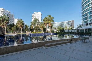 Pool - Luxury 1BR in Sirius Town • Pool, Spa & Fitness Center - Snitch (Antalya)