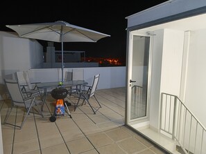 Terrace/patio - Penthouse in the heart of the Delta overlooking the river next to the river. (Deltebre)