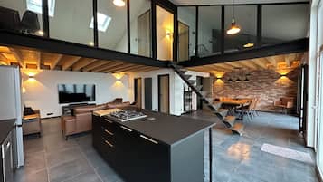 Villa, Courtyard View | Dining room