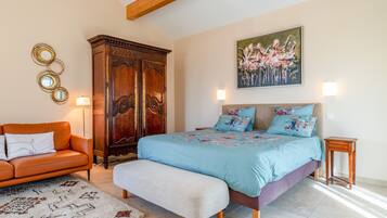 1 habitación, wifi y ropa de cama