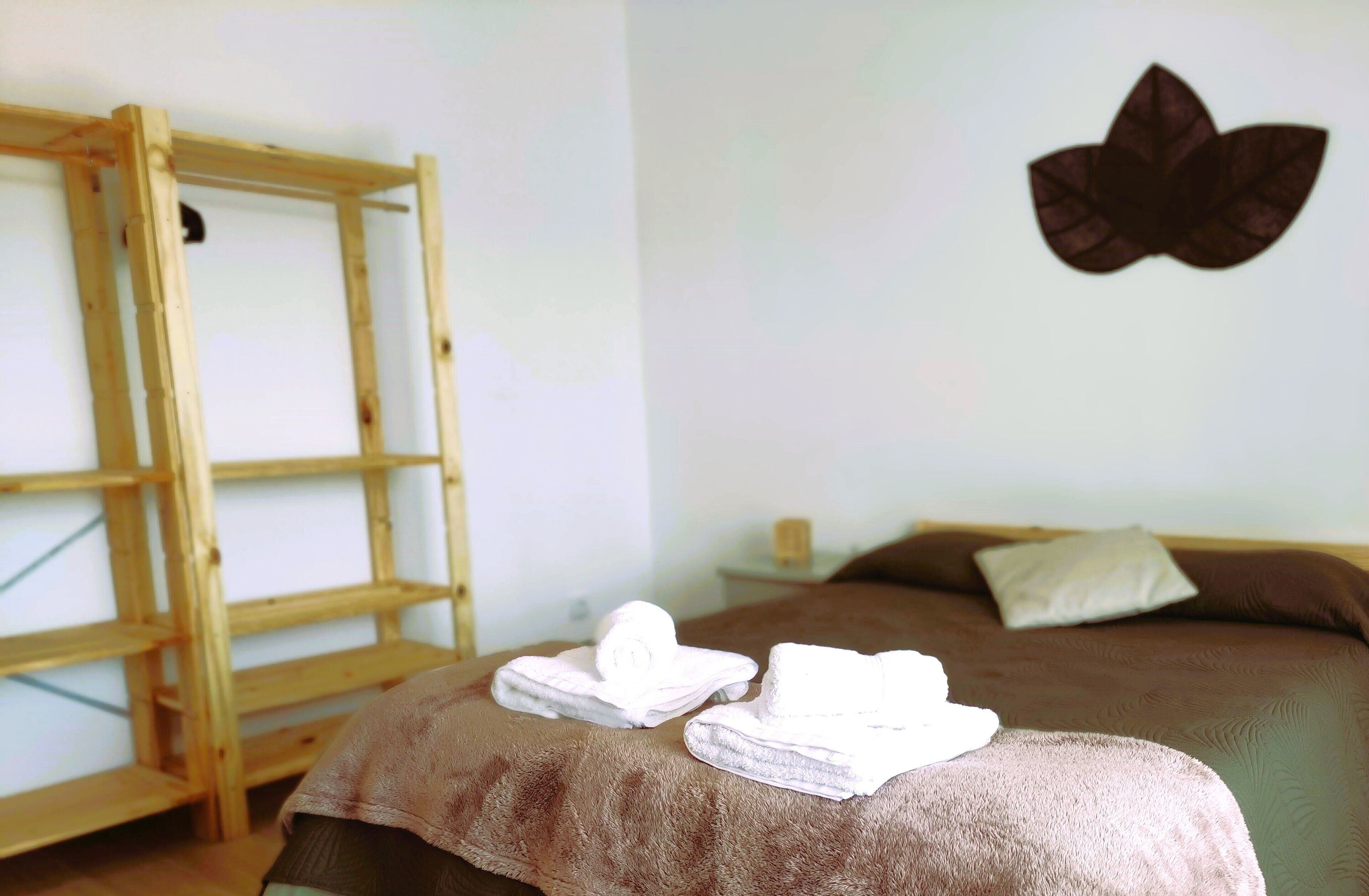 Deluxe-Apartment, Balkon, Gartenblick | Verdunkelungsvorhänge, Bügeleisen/Bügelbrett, kostenloses WLAN