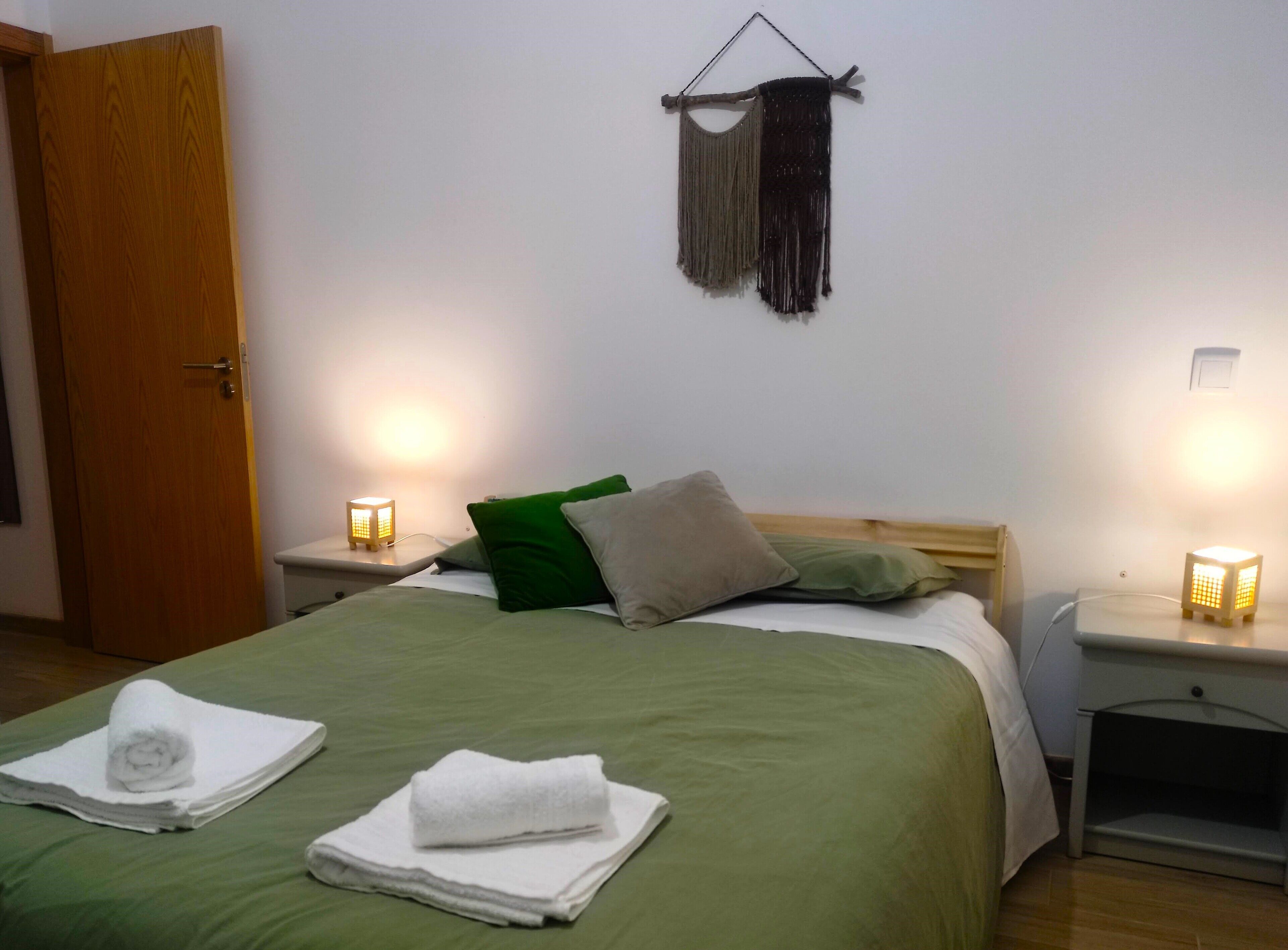 Deluxe-Apartment, Gartenblick | Verdunkelungsvorhänge, Bügeleisen/Bügelbrett, kostenloses WLAN