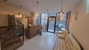 منطقة الاستقبال