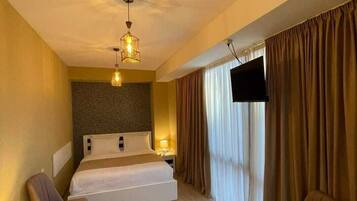 In-room safe, iron/ironing board, free WiFi