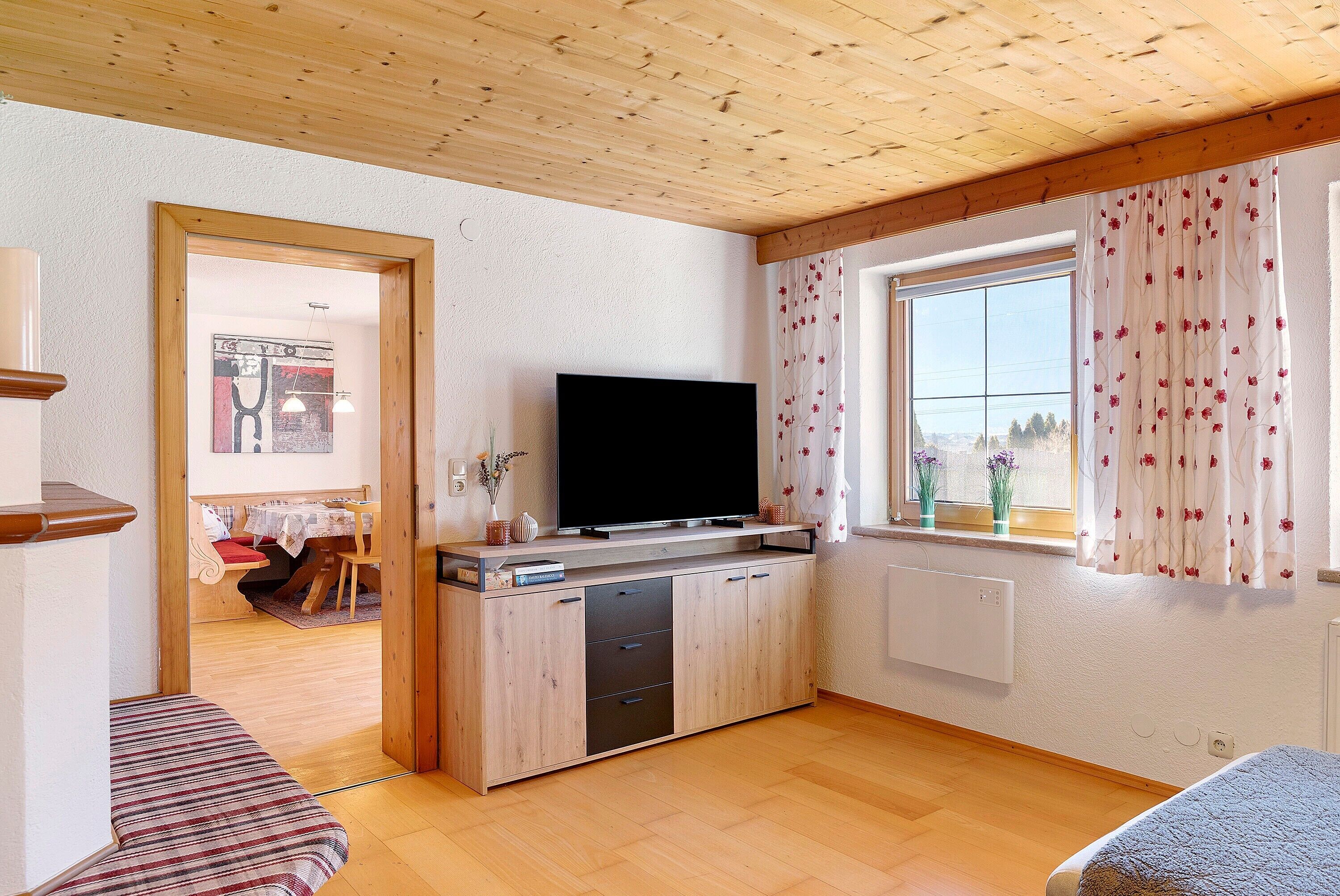 Bügeleisen/Bügelbrett, WLAN, Bettwäsche