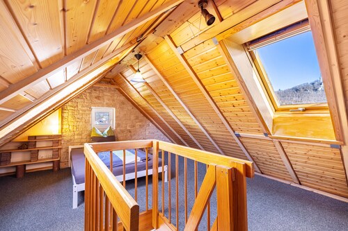 Apartment "Sonnenblick" with Balcony and Wi-Fi