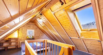 Apartment "Sonnenblick" with Balcony and Wi-Fi