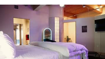 2 chambres, fer et planche à repasser, Wi-Fi, draps fournis