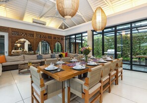 Living area - Villa Iluka Seminyak by SooBali (Seminyak)