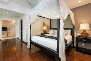 Iron/ironing board, free WiFi - Villa Iluka Seminyak by SooBali (Seminyak)