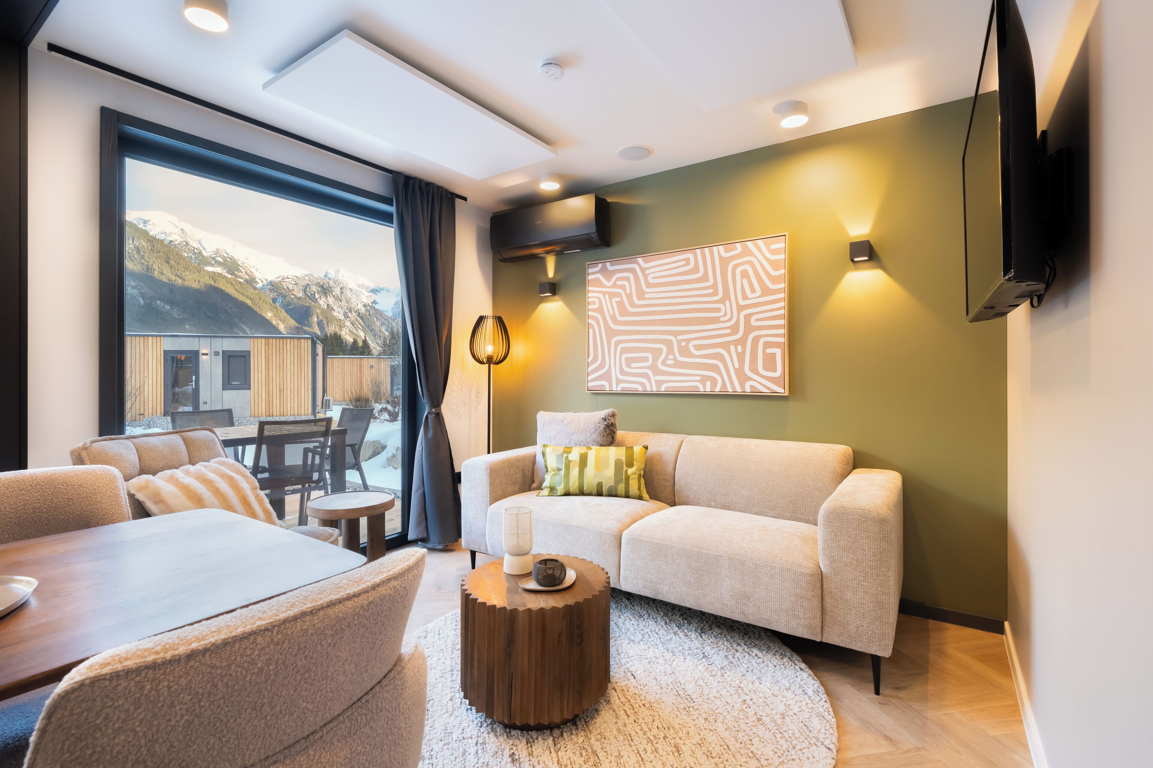 Discover The Stanzertal Cabin At Camping Arlberg, A Modern, Pet-friendly And Sustainable Accommodation With Views Of The Alps. Comfort, Nature, And Style Come Together For An Unforgettable Holiday, Perfect For Any Season. - Kappl