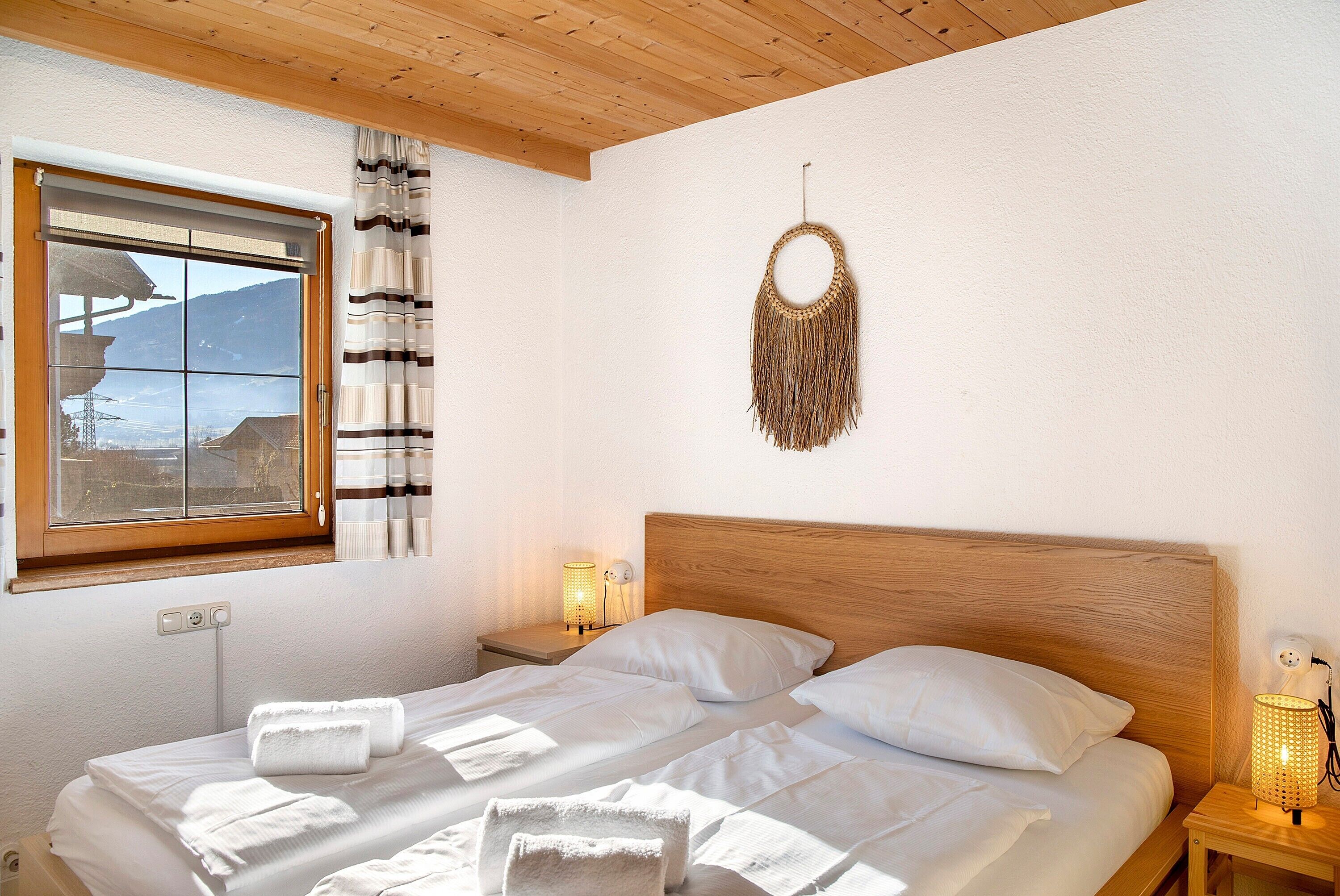 2 Schlafzimmer, Schreibtisch, Bügeleisen/Bügelbrett, WLAN
