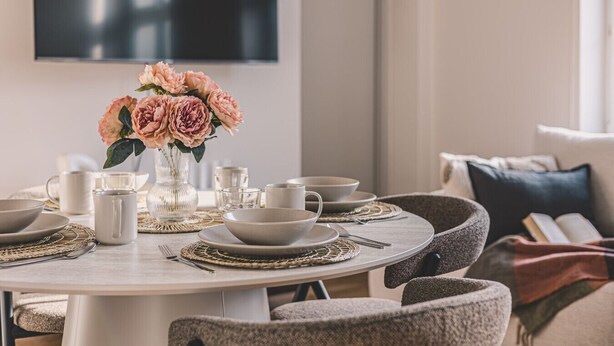 Dining - Stylish Flat 10 Minutes from Old Town (Poznań)