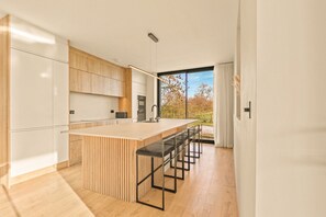 Køleskab, mikrobølgeovn, ovn, opvaskemaskine