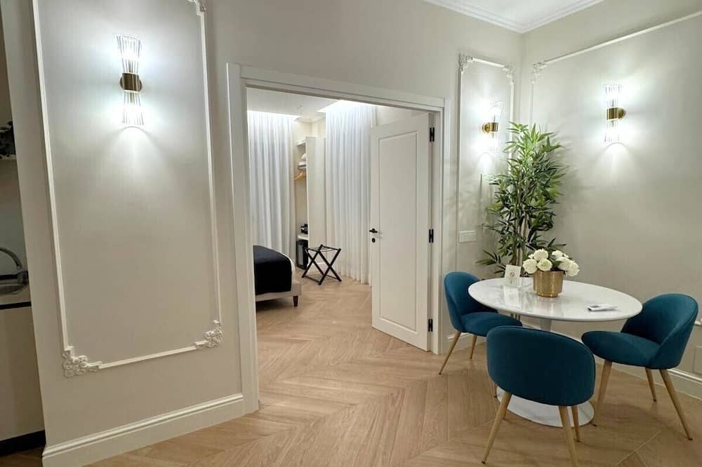 Sofia Suites &Rooms