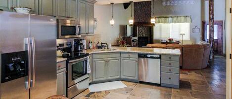 Fridge, microwave, stovetop, dishwasher