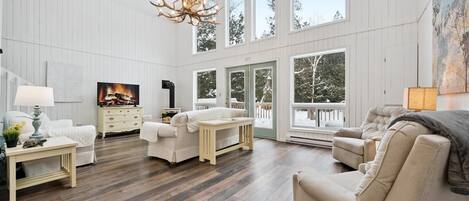 Televisión, chimenea