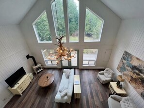 Télévision, cheminée