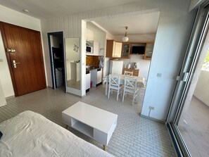 1 bedroom - 4-Person Apartment with Terrace and Parking, Argelès-sur-Mer (Argelès-sur-Mer)