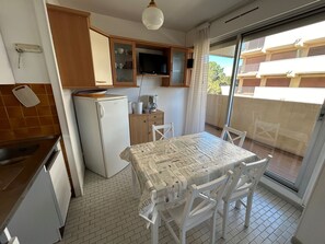Dining - 4-Person Apartment with Terrace and Parking, Argelès-sur-Mer (Argelès-sur-Mer)