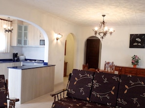 Fireplace - Central Villa with Private Pool, Close to Beach (Miami Playa)