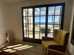 Interior - Sea Front Chalet in Miami Platja (Miami Playa)