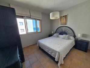 2 bedrooms
