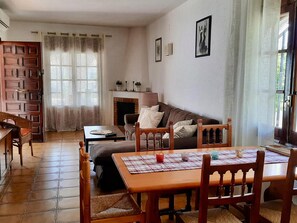 Living area - VILLA TER CON PISCINA PRIVADA (Miami Playa)