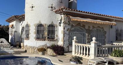 Villa in Miami Platja with Private Pool