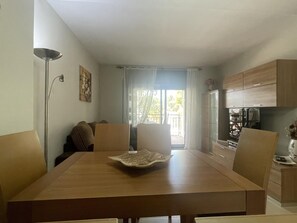 Dining - Family Apartment in Miami Platja with Pool (Miami Playa)