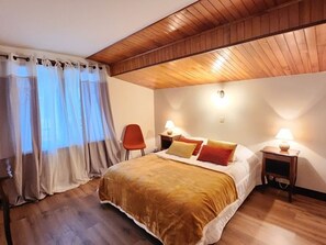 4 bedrooms - Spacious 4-bedroom apartment with balcony and WIFI, near Châtel and La Chapelle (Abondance)