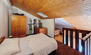 Room - Quiet apartment near Abondance center (Abondance)