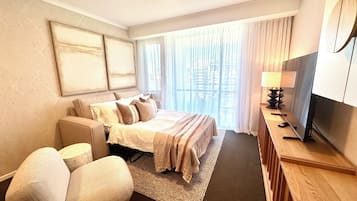 Iron/ironing board, WiFi, bed sheets, wheelchair access