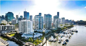 Marina - Kangaroo Point Luxury Riverfront Apartment (Kangaroo Point)